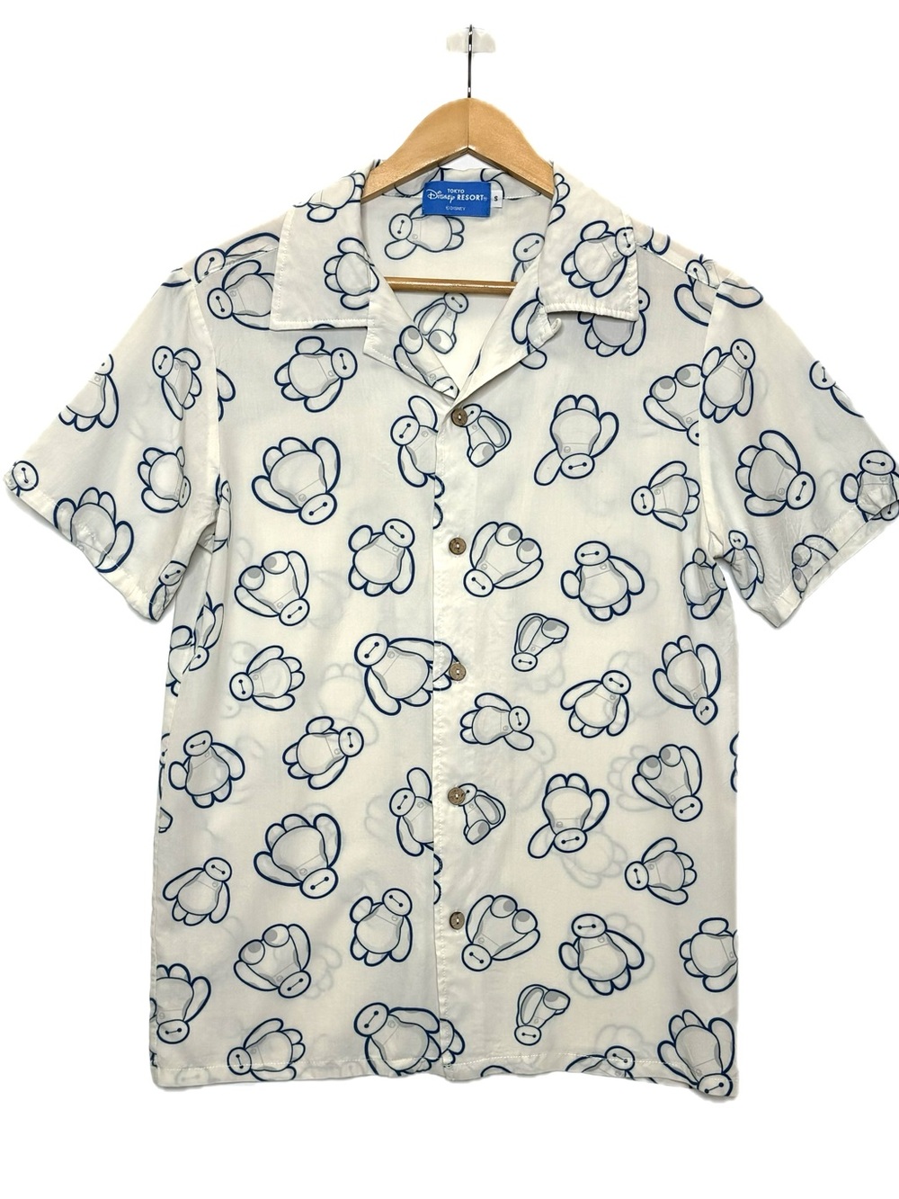 Tokyo Disney Resort Baymax Aloha Shirt Mens Size Small Short Sleeve Button Down